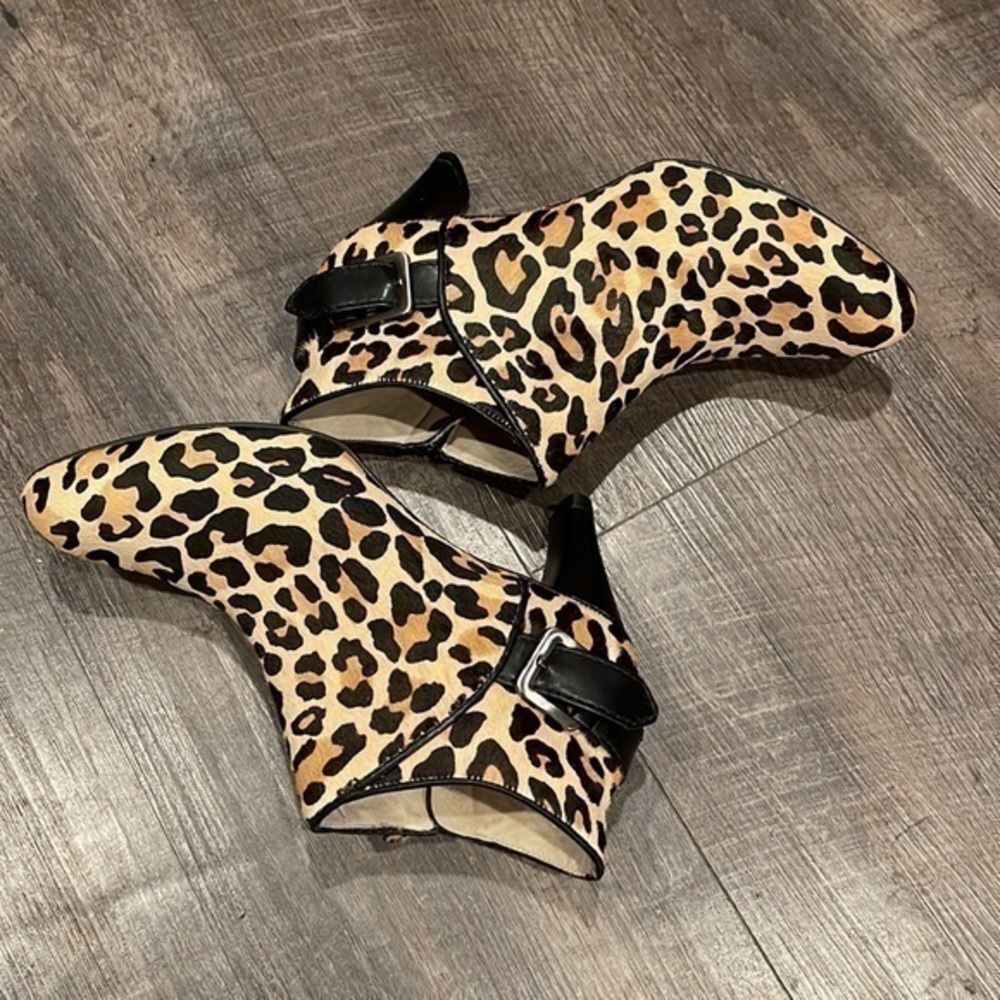 Cole  Haan kitten heel bootie - Picture 2 of 8